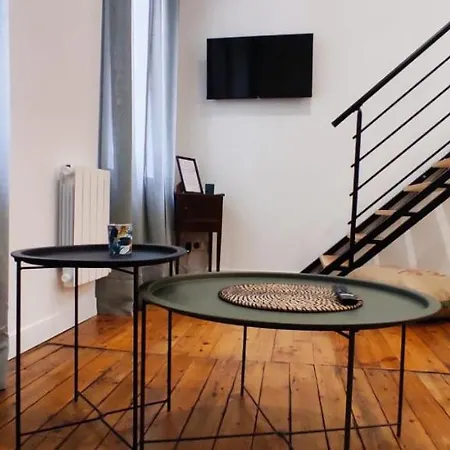 Duplex Centre *